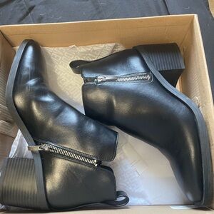Steve Madden Black Ankle Booties with Side Zipper